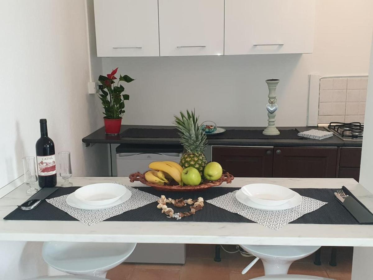 Holiday Apartaments Desenzano del Garda Ngoại thất bức ảnh