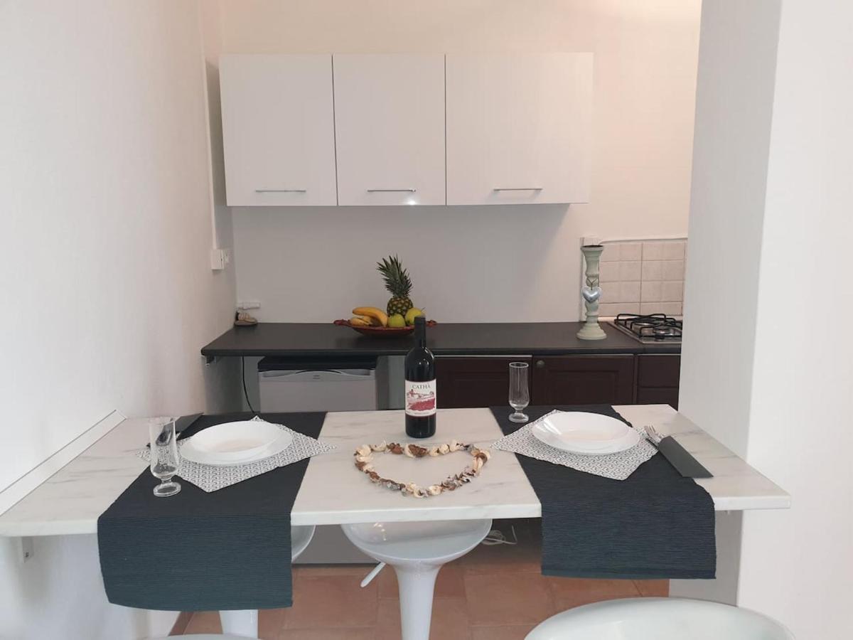 Holiday Apartaments Desenzano del Garda Ngoại thất bức ảnh